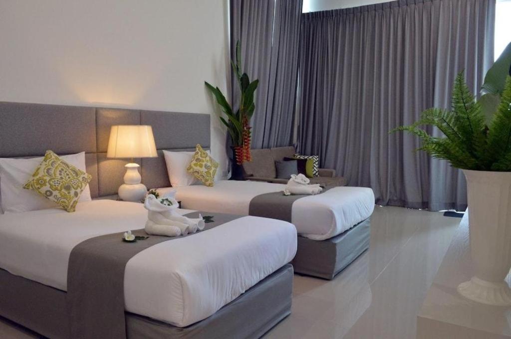 Royal Hills Golf Resort & Spa Nakhon Nayok Exterior foto