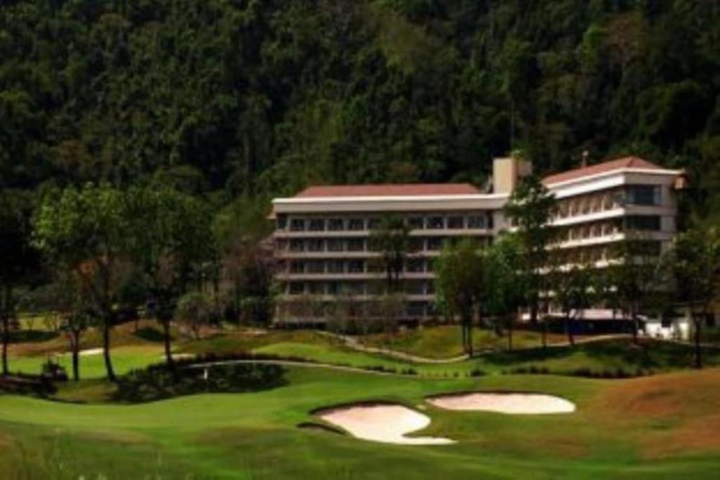 Royal Hills Golf Resort & Spa Nakhon Nayok Exterior foto