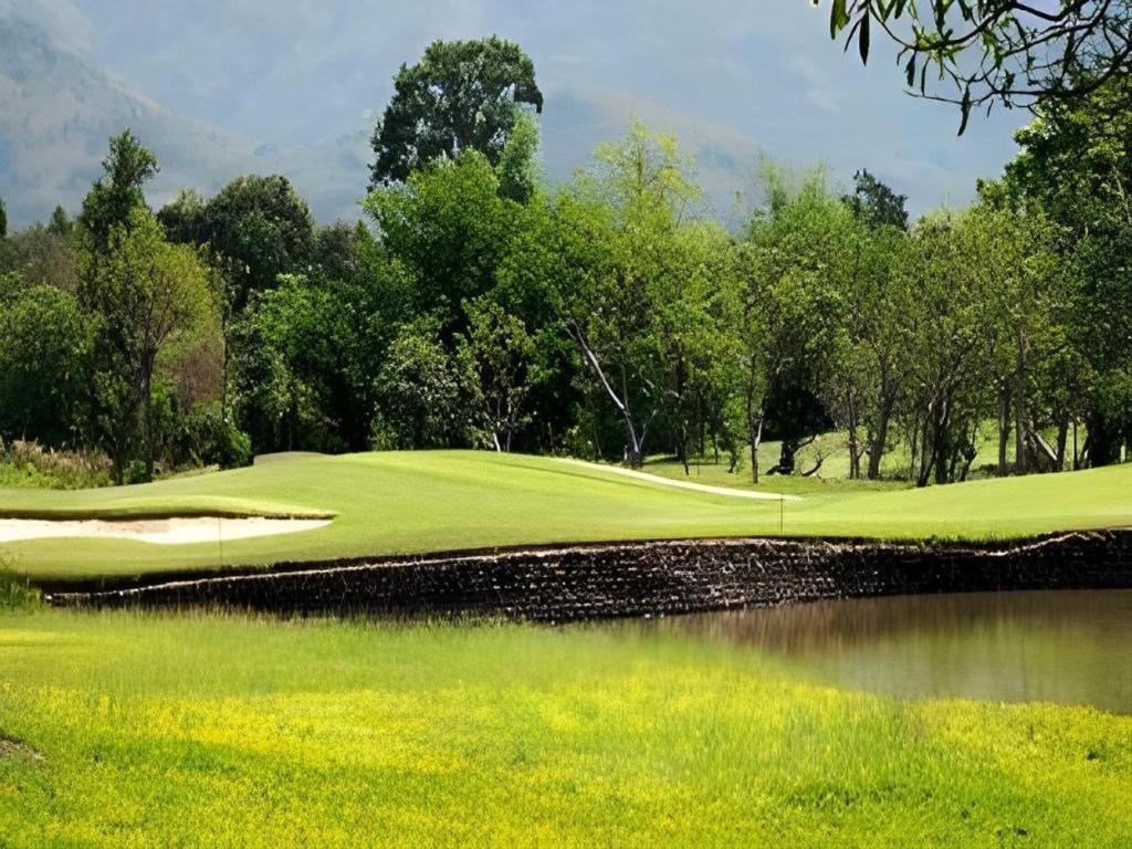 Royal Hills Golf Resort & Spa Nakhon Nayok Exterior foto